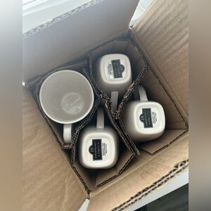 10 Strawberry Street Coffee Mug Tea Cup Mug White Tapered Square Base Set of 4